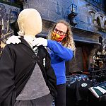 wb-studio-tour-harry-potter-cleaning00004.jpg
