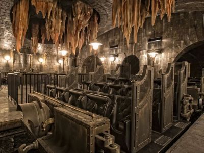 1400179553002-HP-and-the-Escape-from-Gringotts-2.jpg