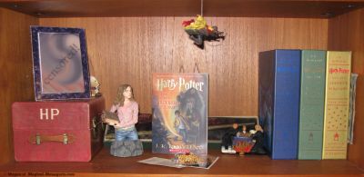 Harry Potter 1-5 Box Set movies
Hermione Mini Bust
Hermione Wand
Harry, Ron, Hermione Ornament
Scholastic School Market Edition of SS
Order of the Phoenix, Half-Blood Prince and Deathly Hallows US Deluxe Editions
